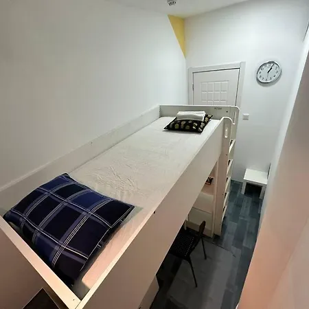 Loft Style Partition Room In Shared Apartment In Al Barsha 1 Near Moe Metro Dubaï Extérieur photo