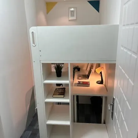 Loft Style Partition Room In Shared Apartment In Al Barsha 1 Near Moe Metro Dubaï Extérieur photo