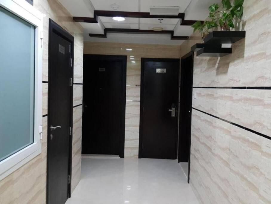 Апартаменты Loft Style Partition In Shared In Al Barsha 1 Near Moe Metro Дубай