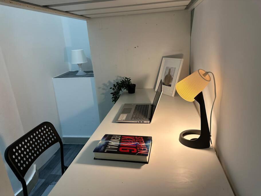 Loft Style Partition In Shared In Al Barsha 1 Near Moe Metro Апартаменты *