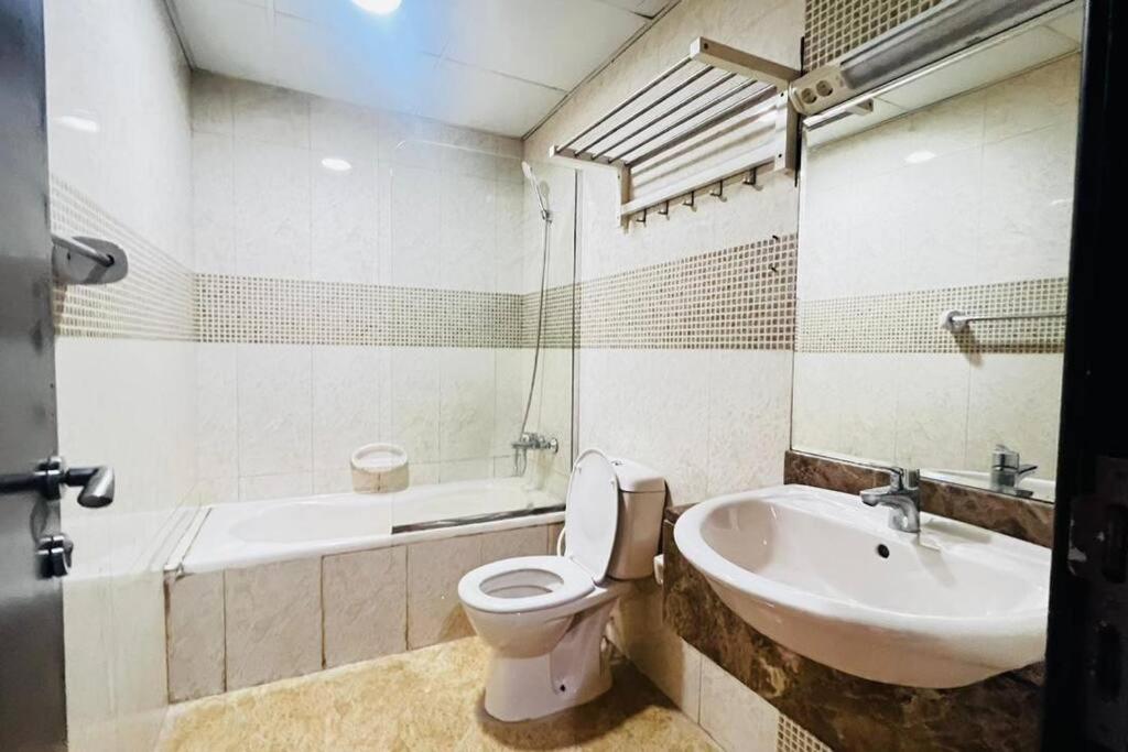 Loft Style Partition In Shared In Al Barsha 1 Near Moe Metro Апартаменты *