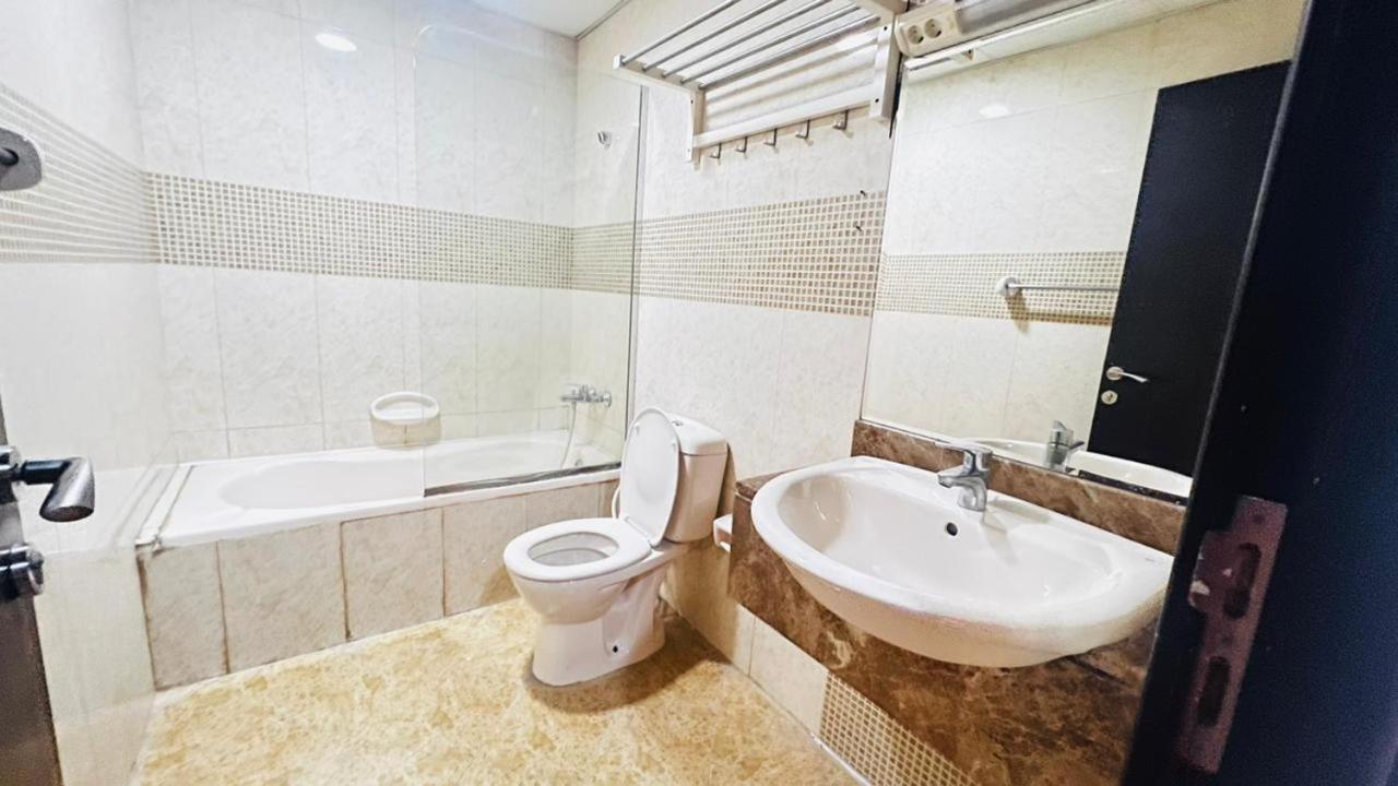 Апартаменты Loft Style Partition In Shared In Al Barsha 1 Near Moe Metro Дубай